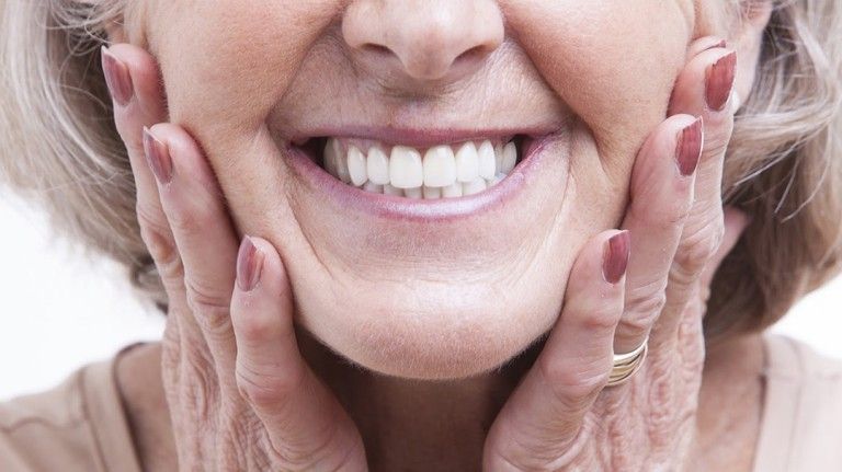 What are the alternatives to dental implants